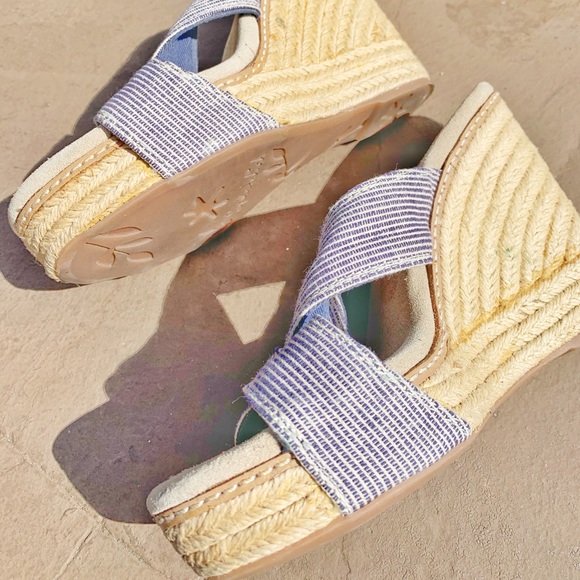 Splendid Shoes - Splendid wedges straw & canvas super comfortable! Padded espadrilles